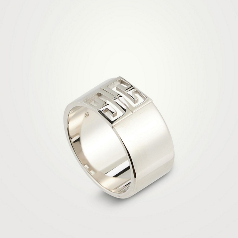 GIVENCHY Small 4G Ring (Size 9.25) - UNISEX
